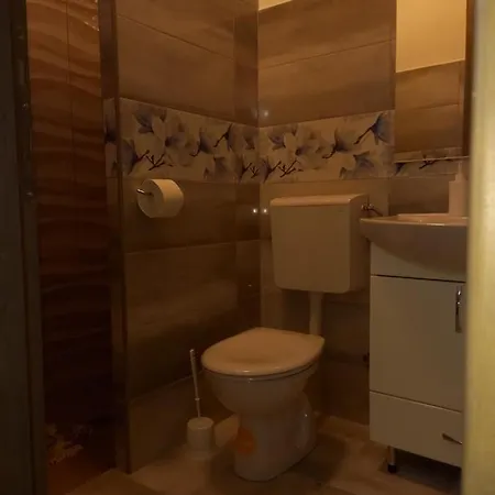 Loza-holiday Home,kuca Za Odmor