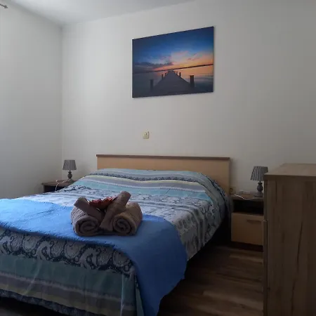 Loza-holiday Home,kuca Za Odmor Srima