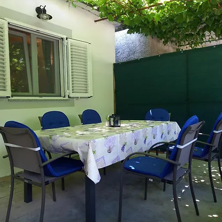 Apartment Loza-holiday Home,kuca Za Odmor Srima