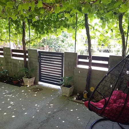 Loza-holiday Home,kuca Za Odmor * Srima