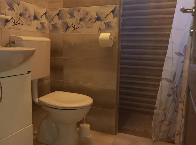 Loza-holiday Home,kuca Za Odmor Srima