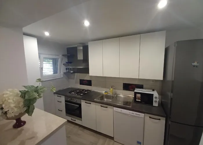 Appartement Loza-holiday Home,kuca Za Odmor Srima