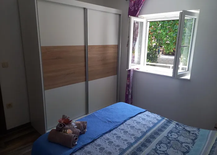 Loza-holiday Home,kuca Za Odmor