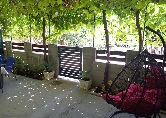 Loza-holiday Home,kuca Za Odmor * Srima